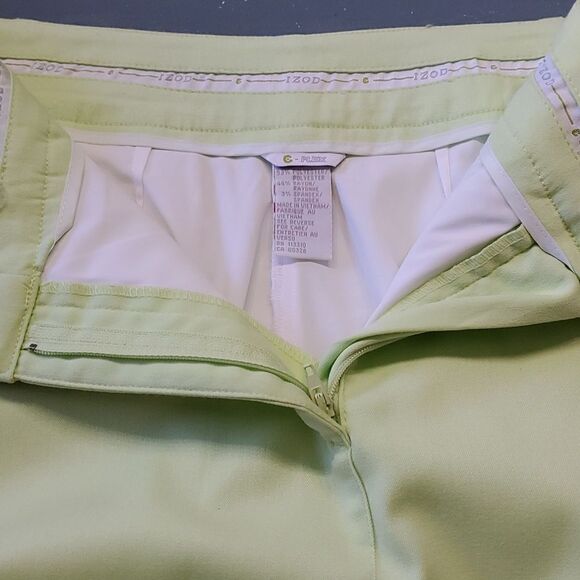 IZOD FLEX SKORT, sz 6, Beautiful fabric and color. 2 front pockets and one rear. - Picture 8 of 13